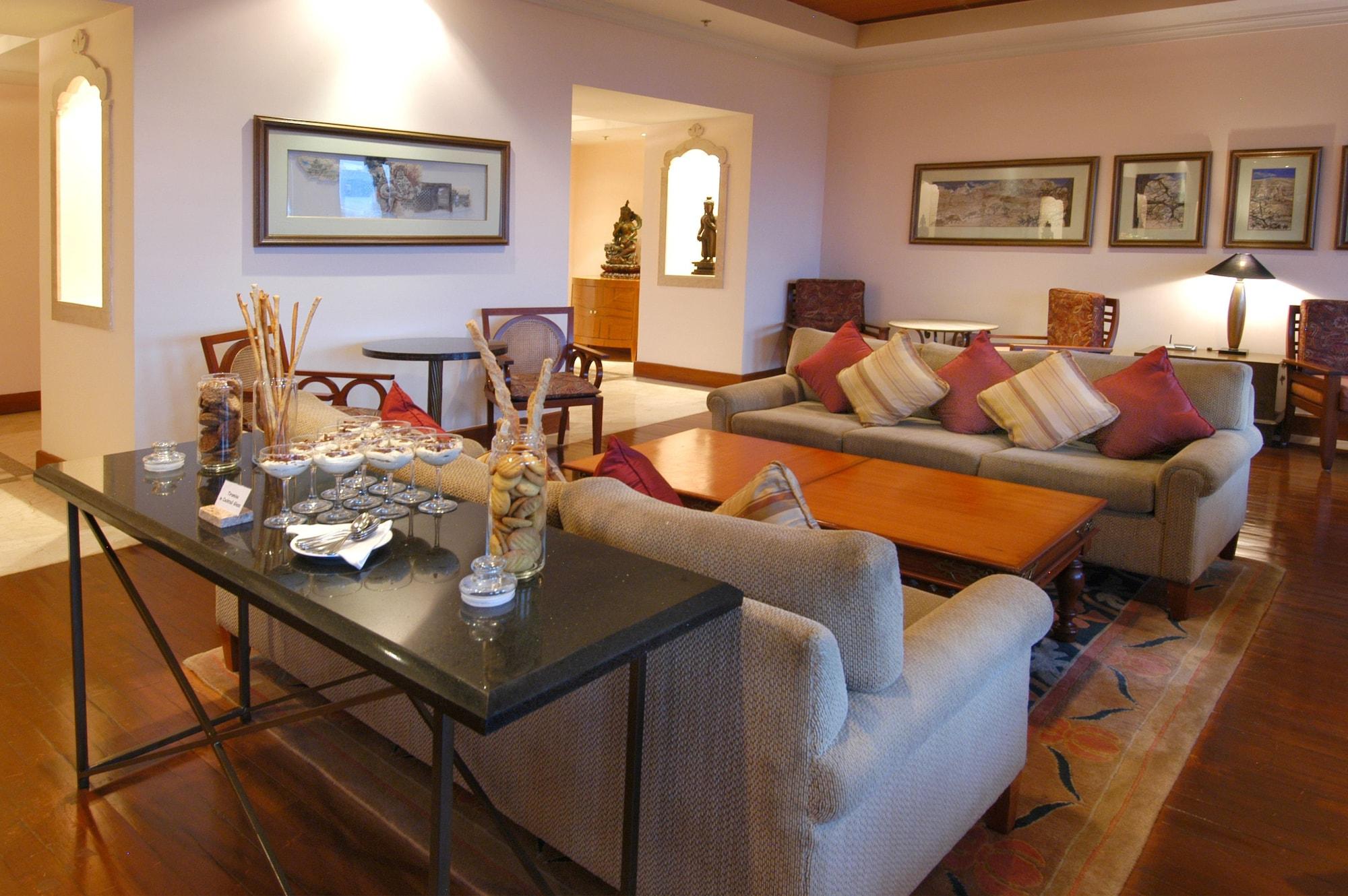 Hyatt Regency Kathmandu Hotel Екстериор снимка