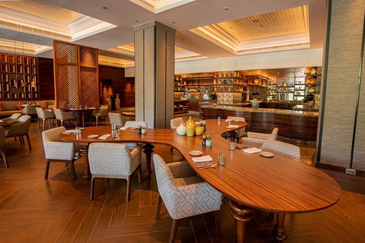 Hyatt Regency Kathmandu Hotel Екстериор снимка
